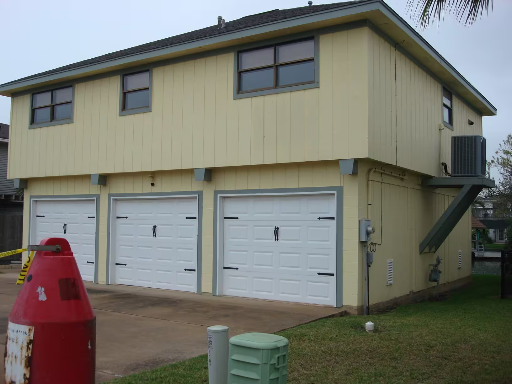 Photo 2 of 1187 Sailfish Street, Bayou Vista, TX