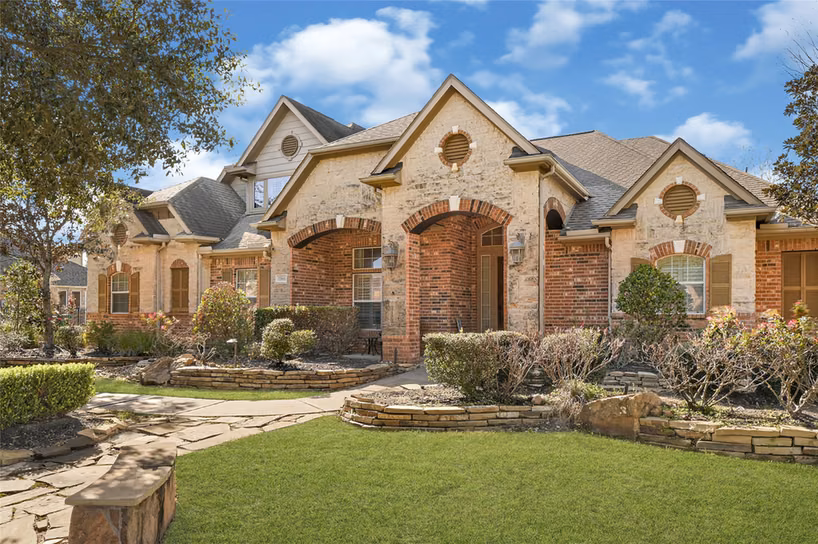 Photo 3 of 17811 Fairhaven Gateway Drive, Cypress, TX