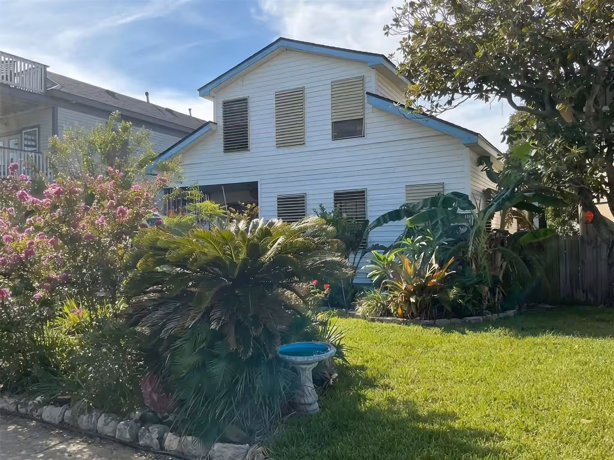 Photo 4 of 910 Avenue L, Galveston, TX