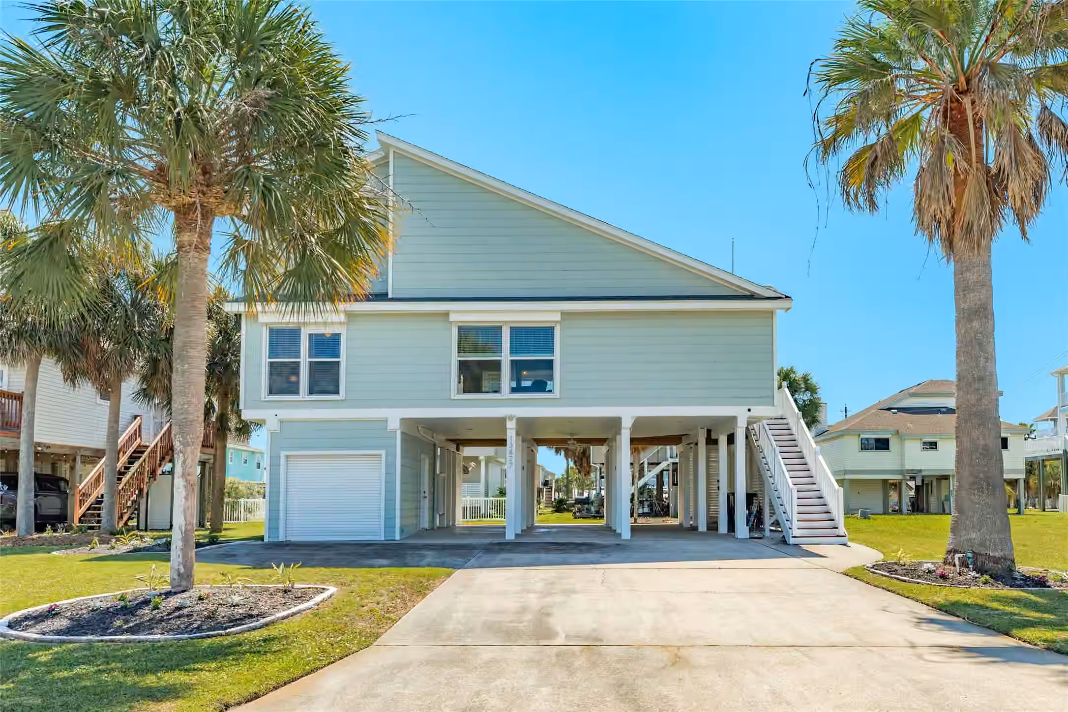 Photo 7 of 13827 Pirates Beach Boulevard, Galveston, TX