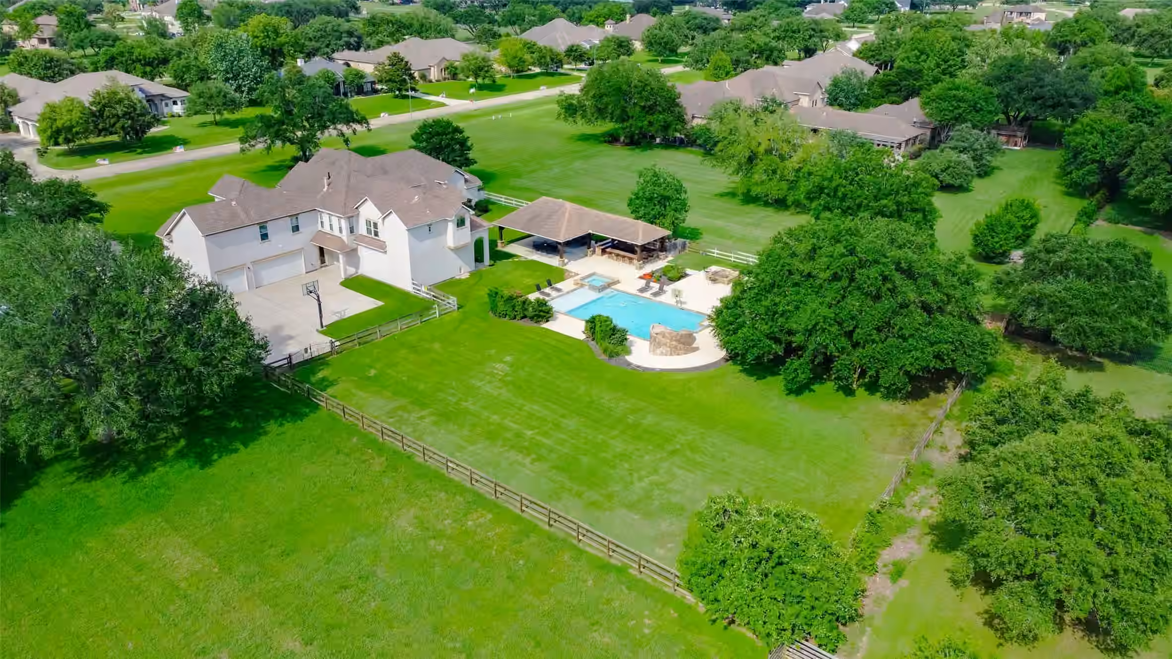 Photo 2 of 3807 Westerdale Drive, Fulshear, TX