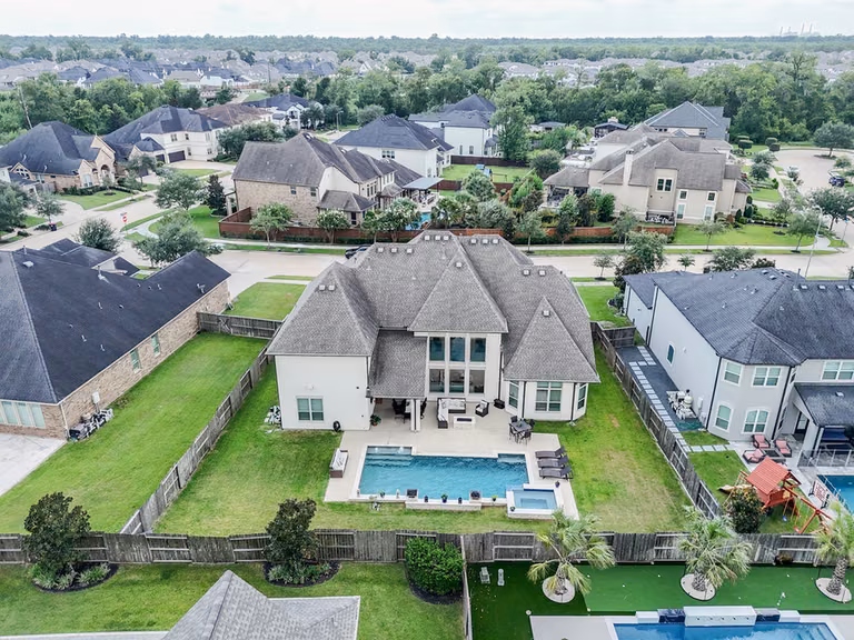 Photo of 2106 Old Town Drive, Missouri City, TX 77459