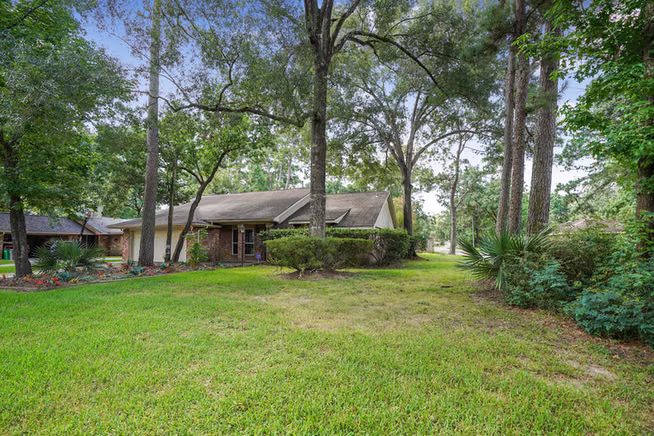 Photo 5 of 2102 Oak Shores Drive, Houston, TX