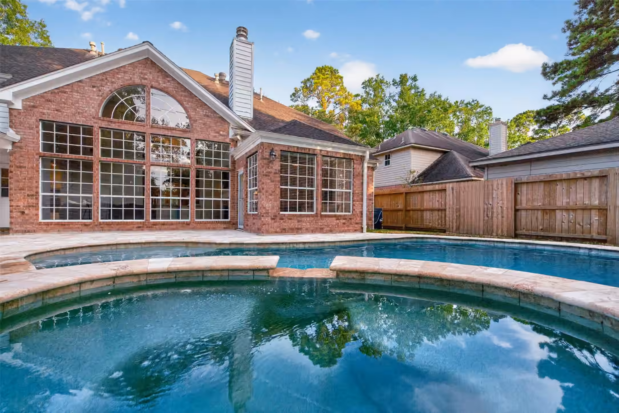 Photo 2 of 4211 Brook Shadow Drive, Kingwood, TX