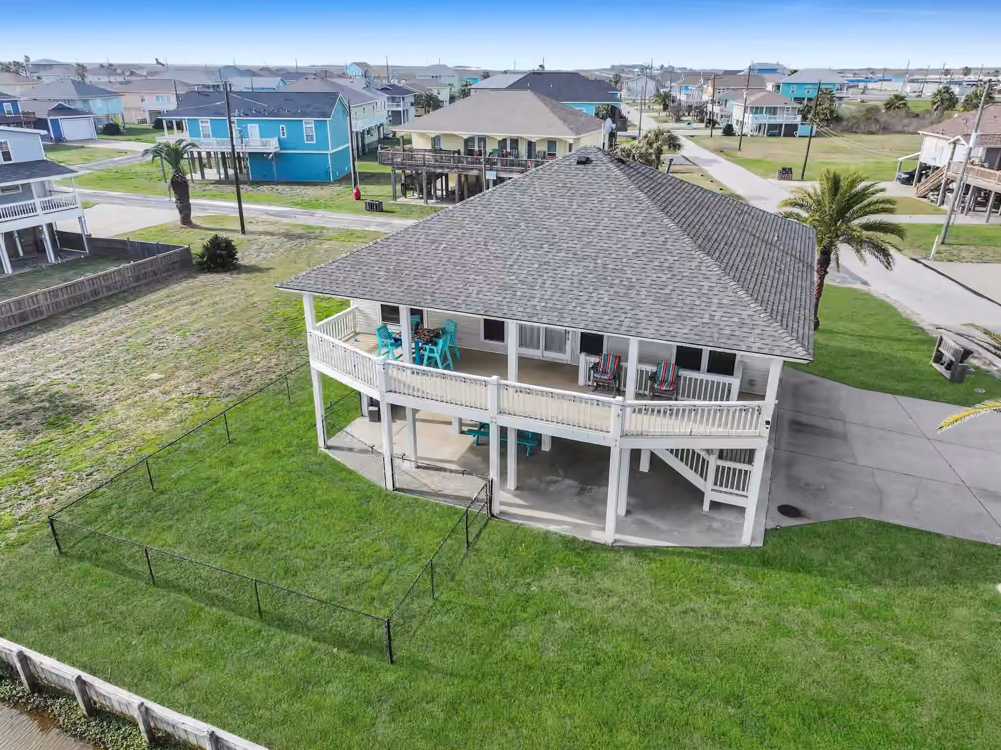 Photo 3 of 2946 Laguna Drive, Crystal Beach, TX