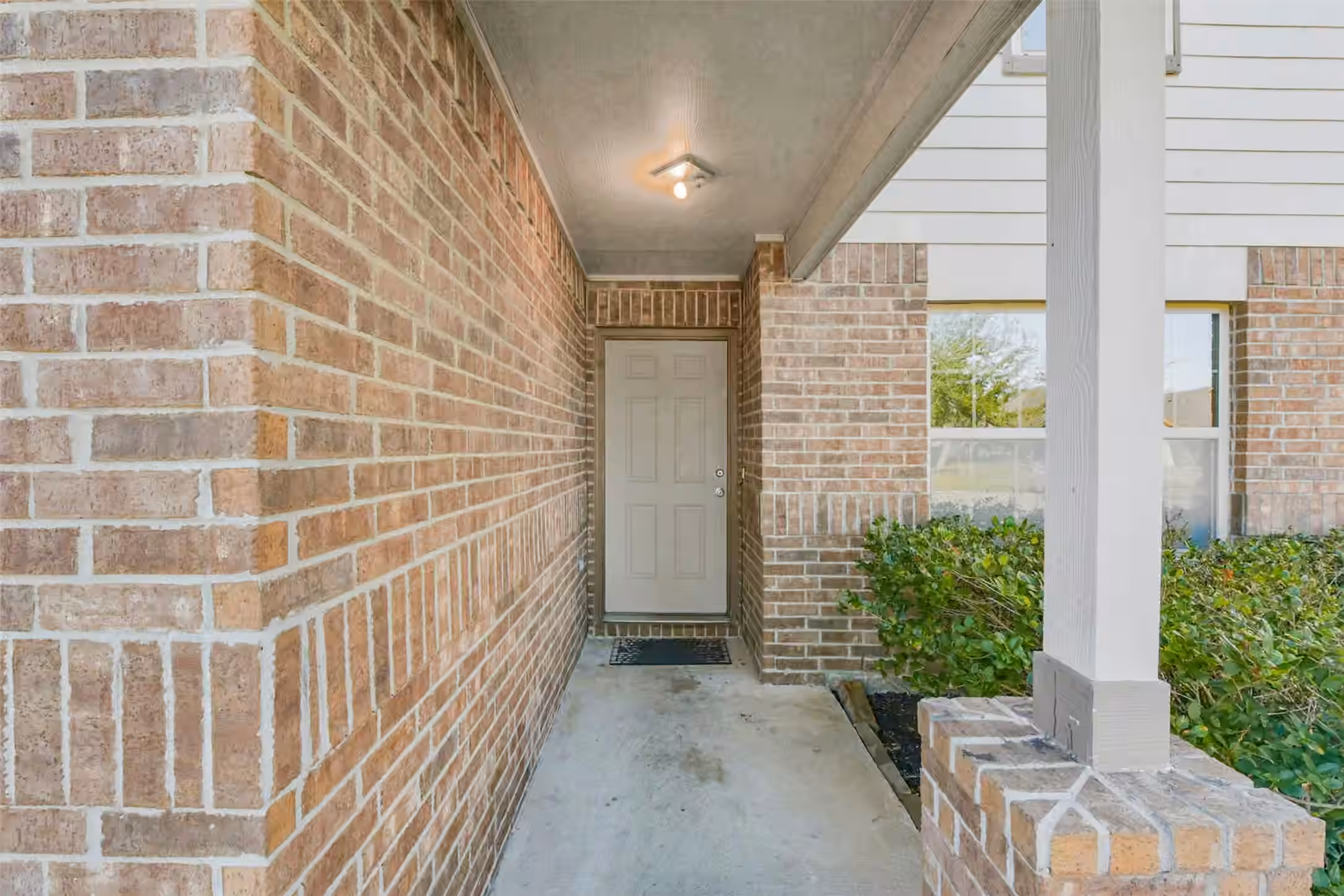 Photo 2 of 14014 Brunswick Place Drive, Houston, TX