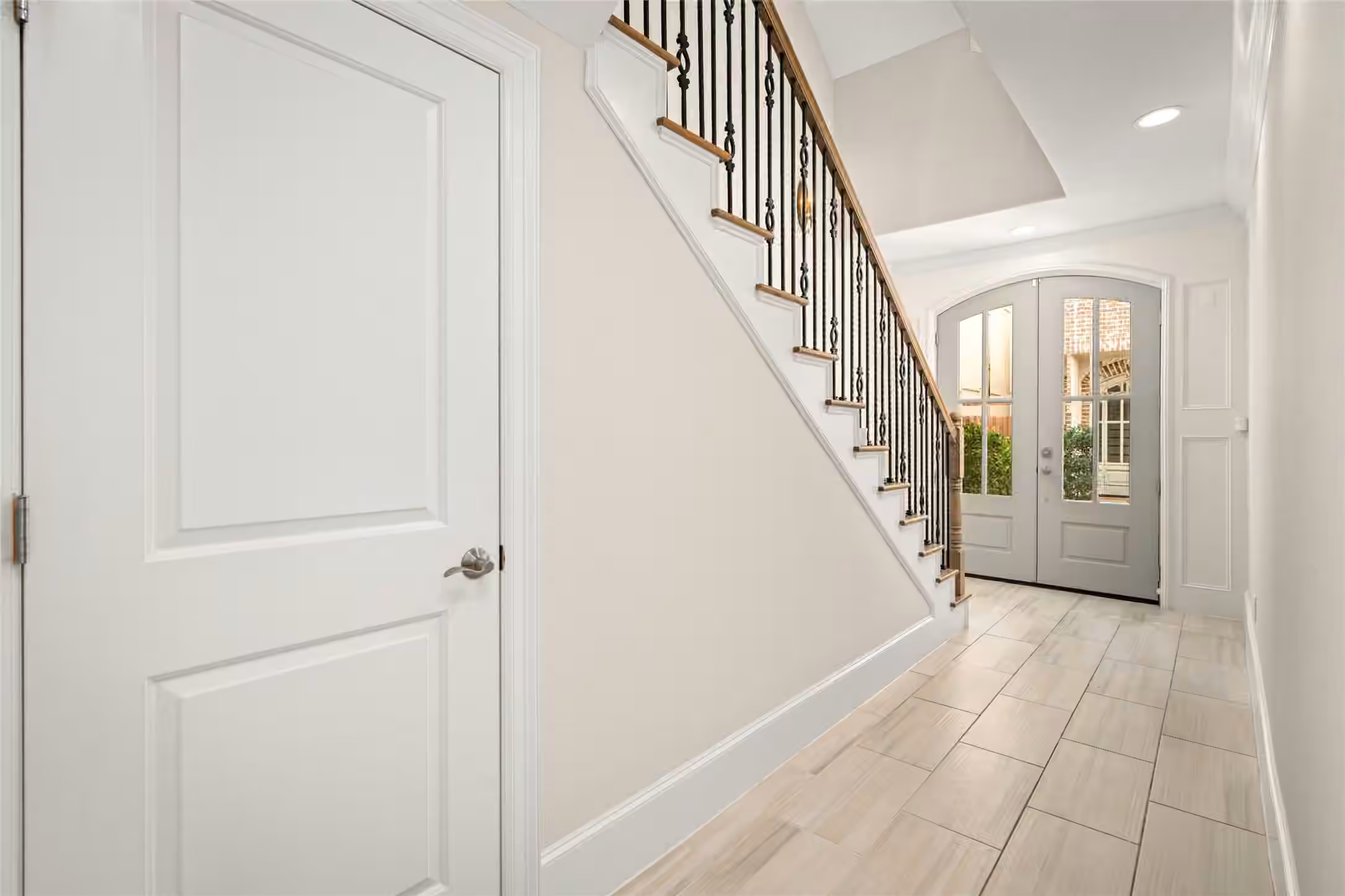 Photo 4 of 5634 Kiam Street C, Houston, TX