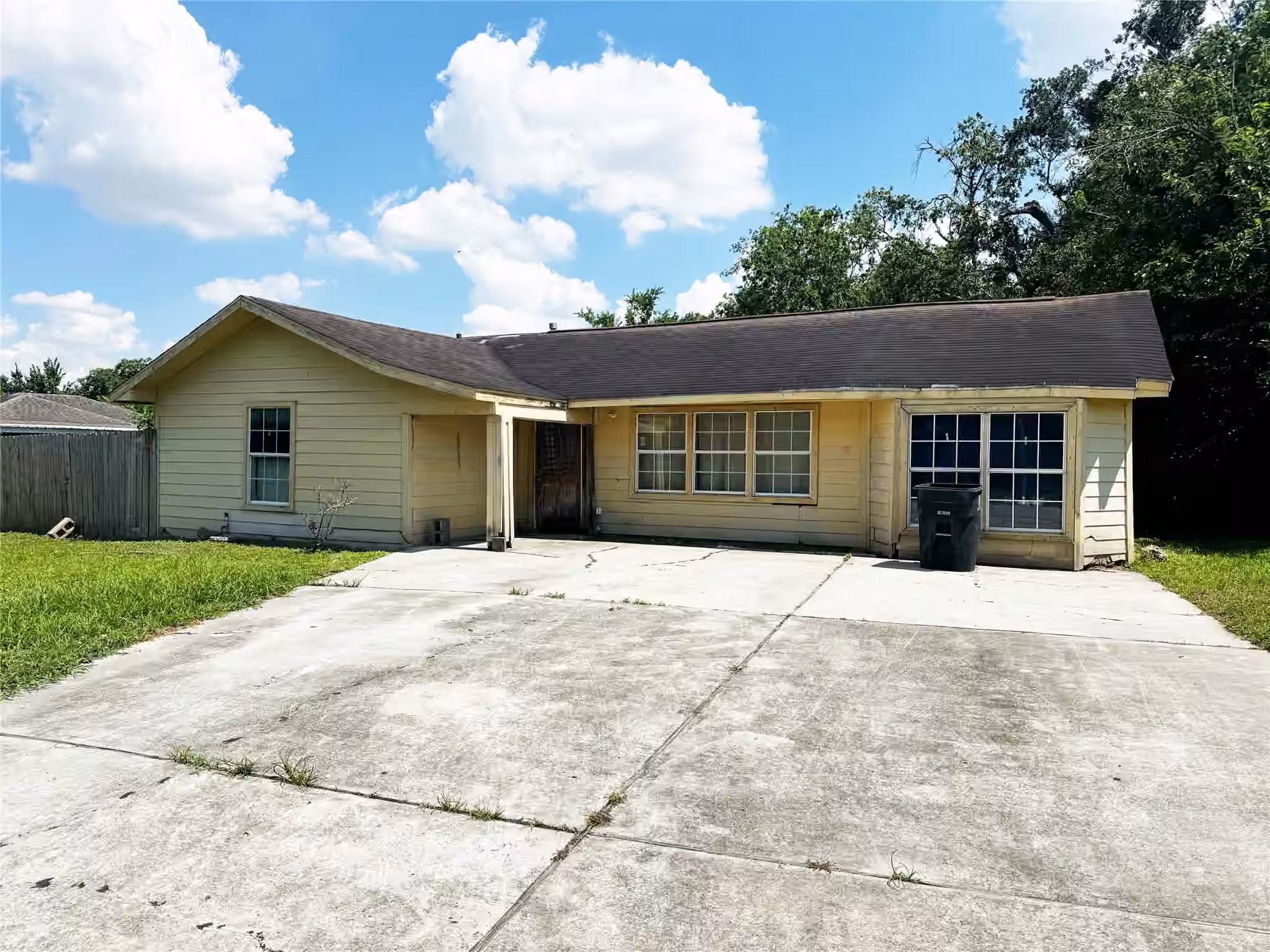 Photo of 5950 Southlark Street, Houston, TX 77033
