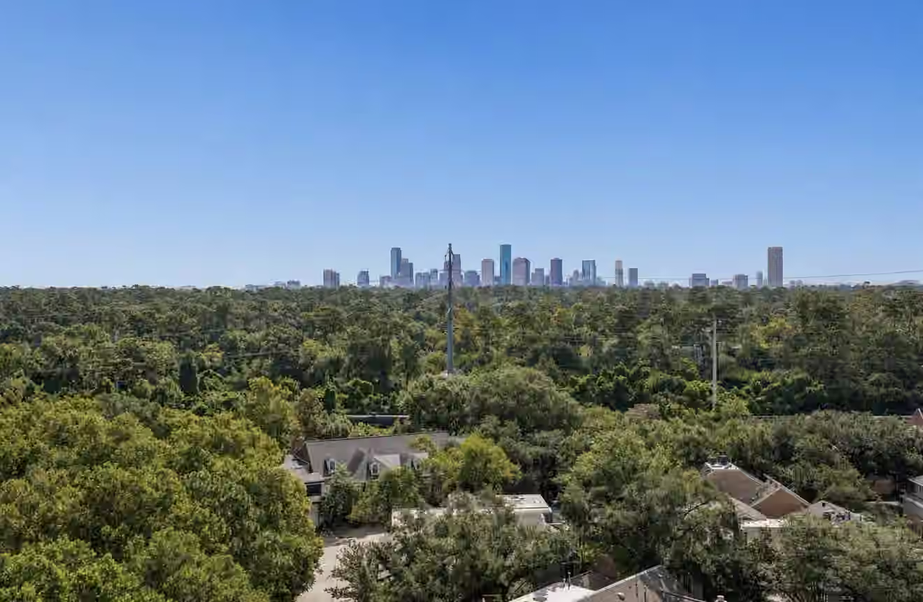 Photo of 49 Briar Hollow Lane 1105, Houston, TX