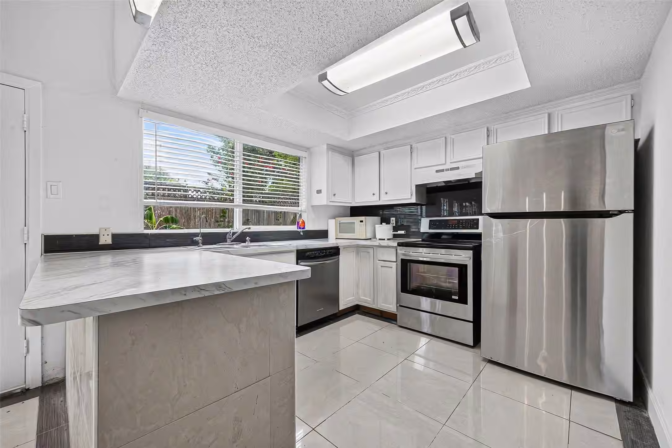 Photo 5 of 12706 Braewood Glen Lane, Houston, TX
