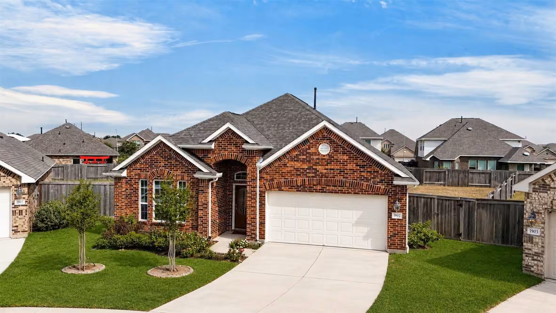 Photo 3 of 1902 Willow Ridge Ln, Brookshire, TX