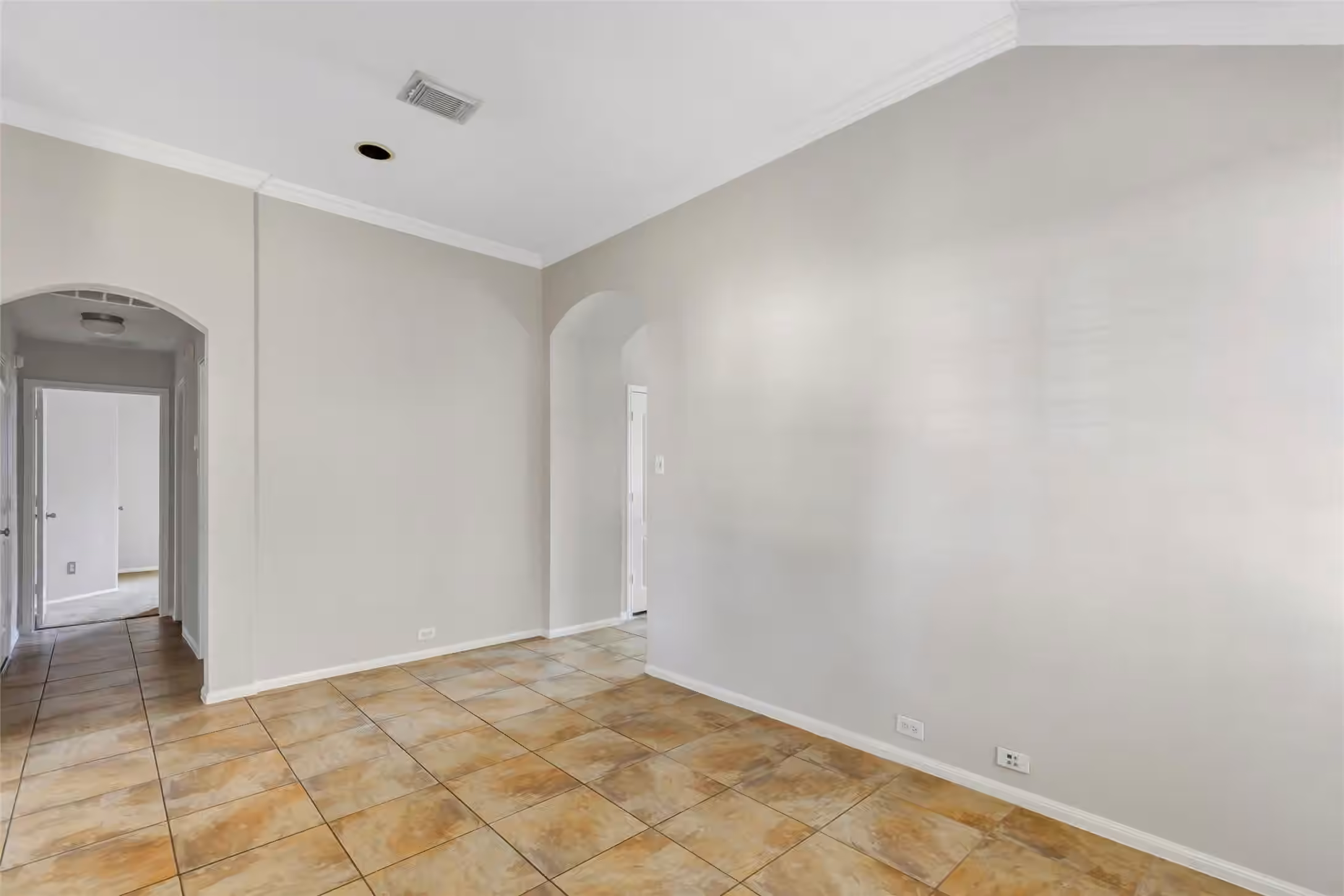 Photo 4 of 16002 NE Sonoma Park Drive, Houston, TX
