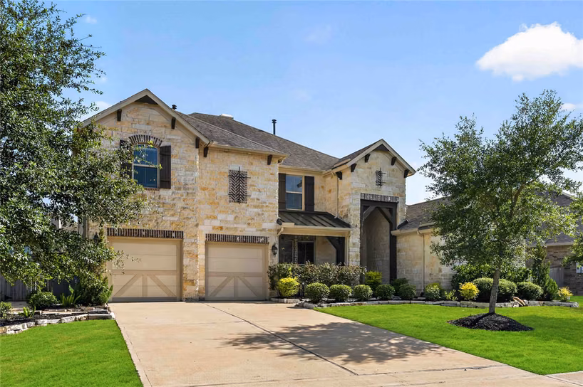 Photo 2 of 13510 Sorghum Drive, Rosharon, TX