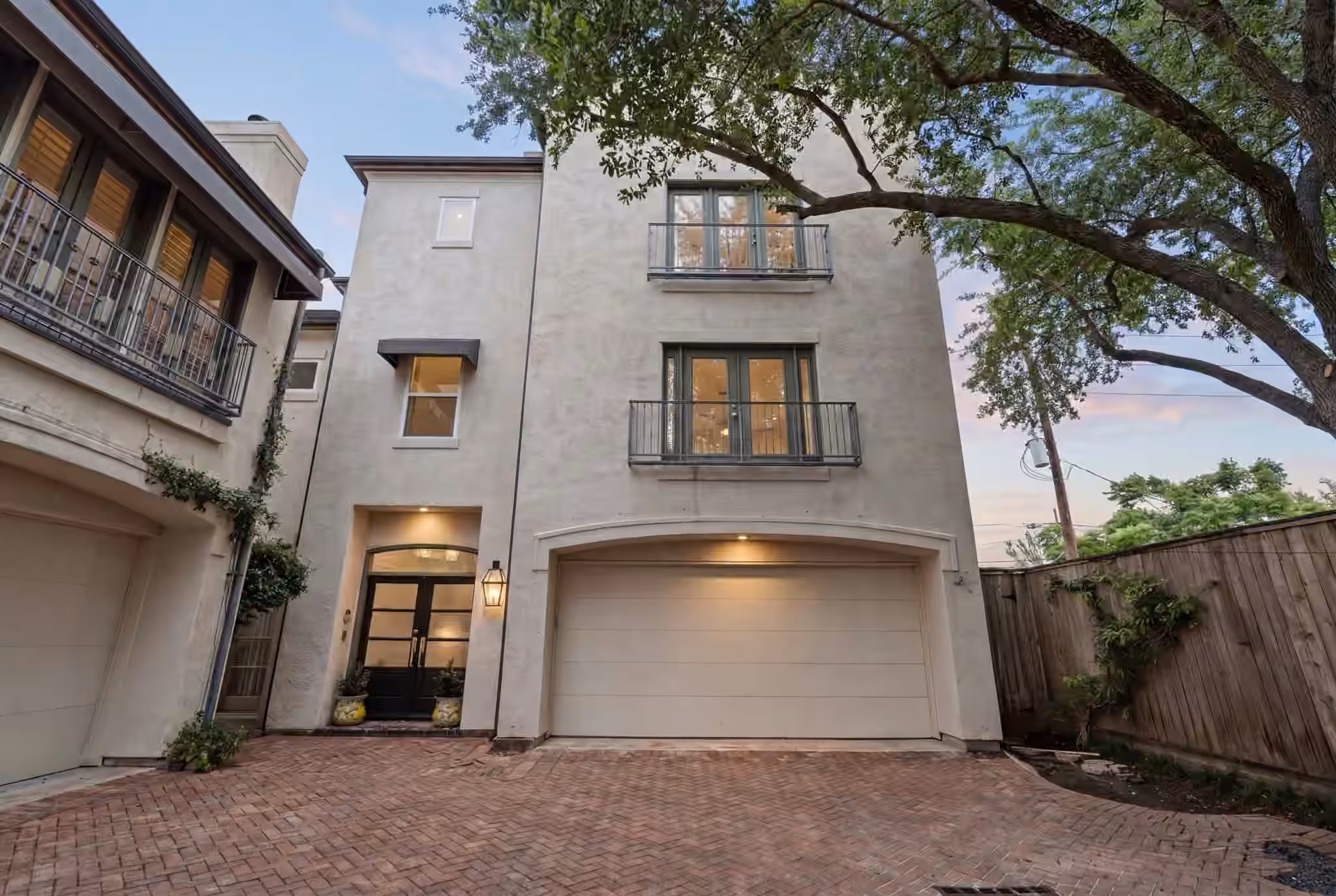 Photo of 3960 W Alabama Street, Houston, TX