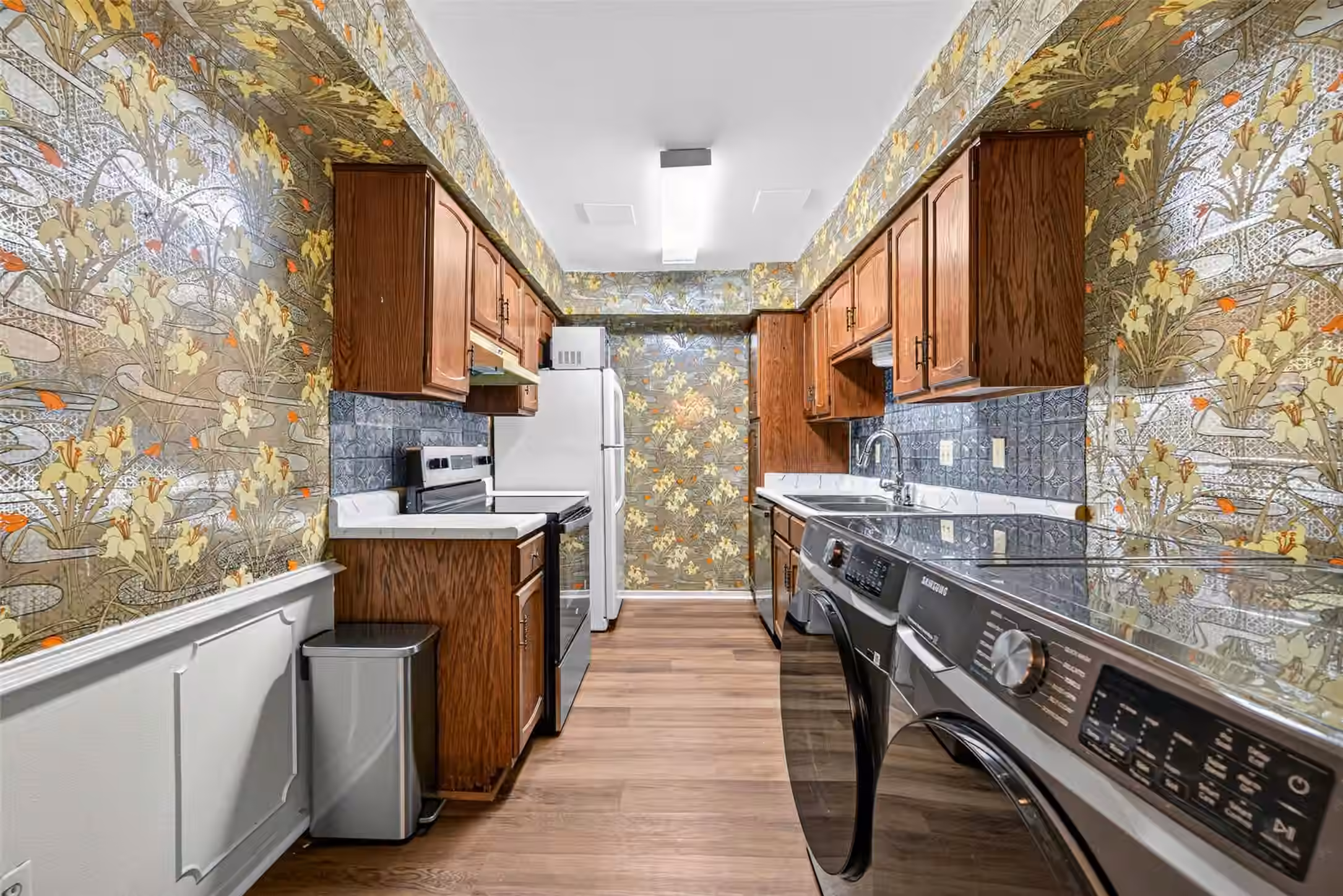 Photo 3 of 359 N Post Oak Lane 122, Houston, TX