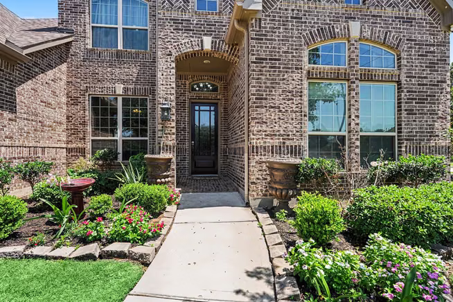Photo 4 of 2627 Petunia Valley Drive, Brookshire, TX
