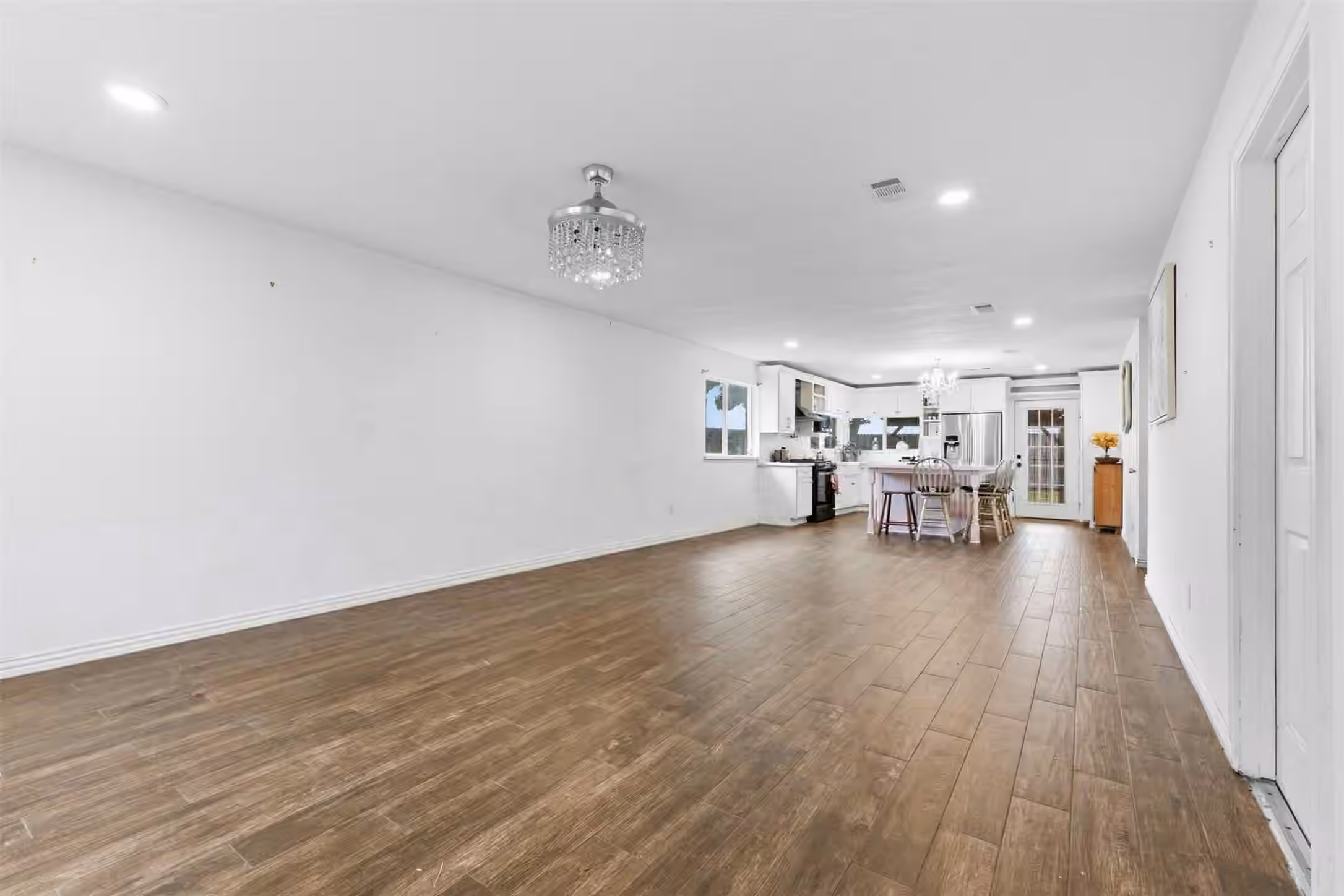 Photo 7 of 8515 Twisting Vine Lane, Houston, TX