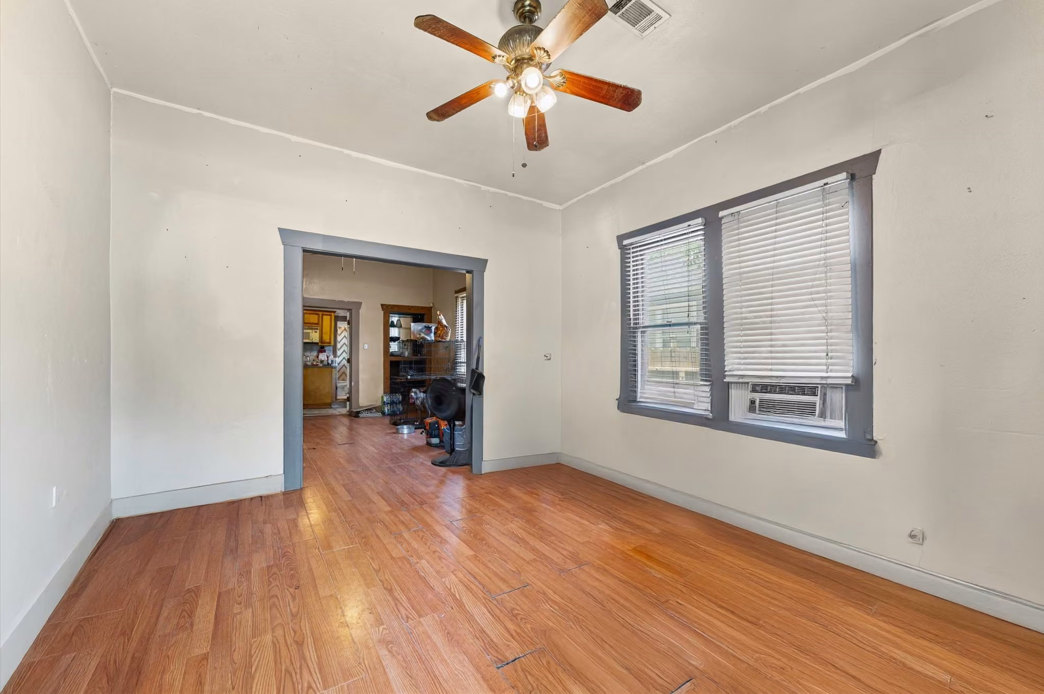Photo 7 of 7435 Hezekiah Lane, Houston, TX
