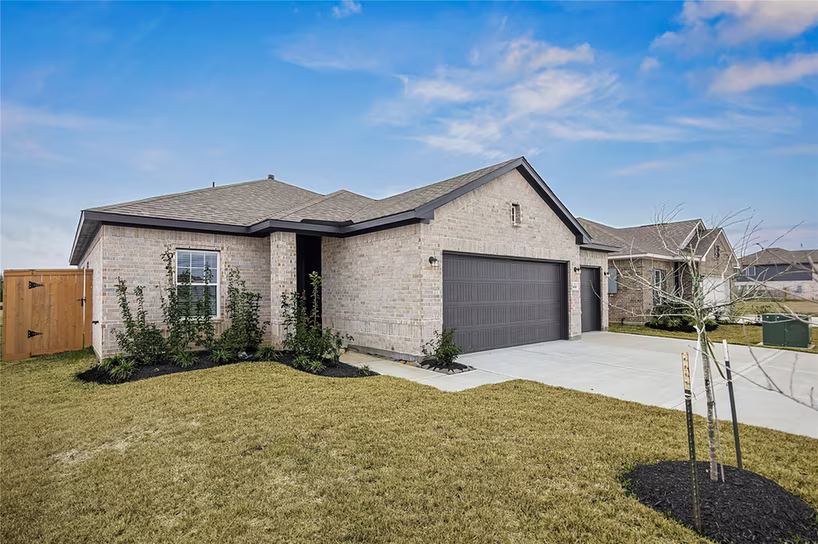 Photo 2 of 650 Escondido Drive, Dayton, TX