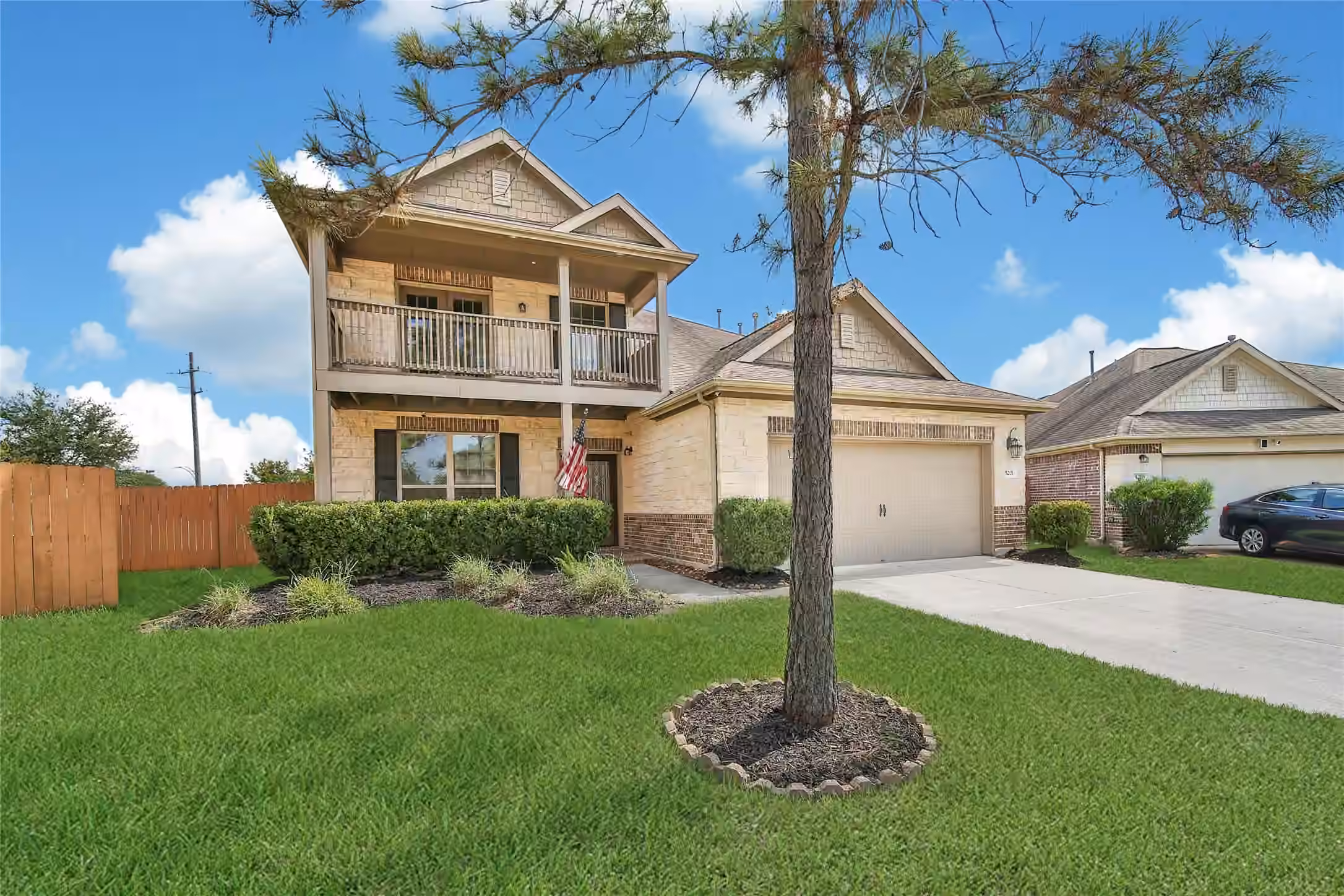 Photo 3 of 5201 Kendall Glen Court, Rosharon, TX