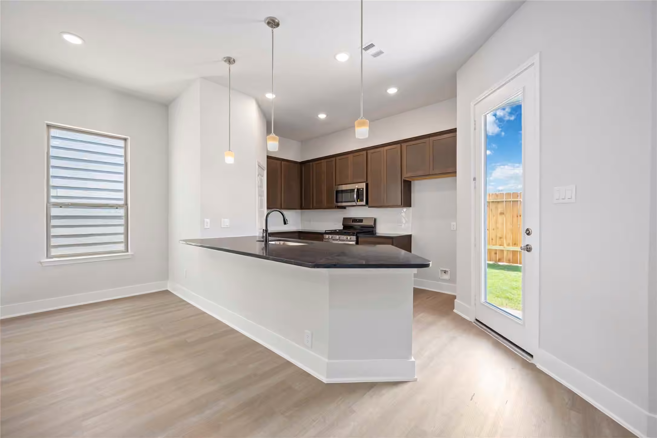 Photo 5 of 13210 Opera Drive, Houston, TX