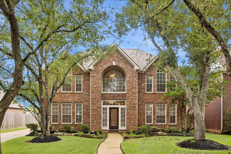 Photo 2 of 16715 Colony Terrace Drive, Sugar Land, TX