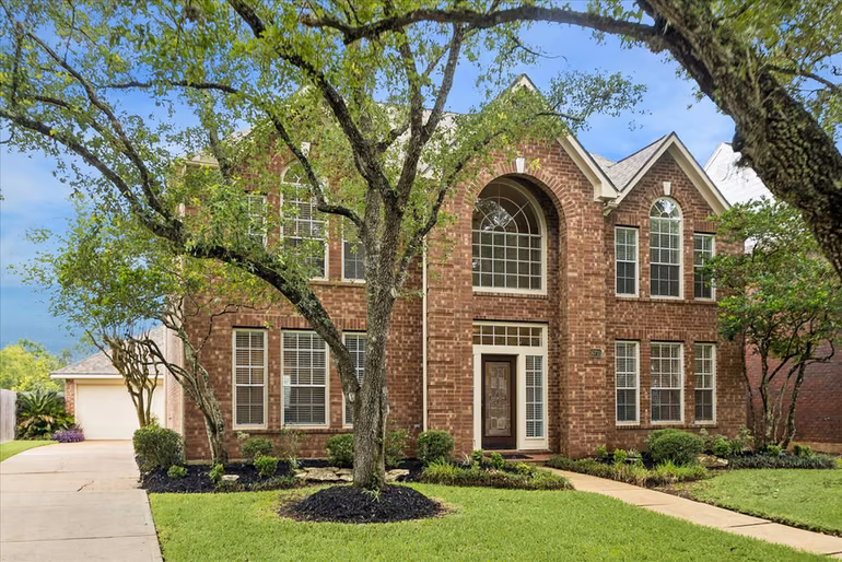 Photo 3 of 16715 Colony Terrace Drive, Sugar Land, TX