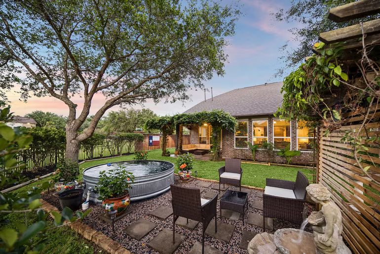 Photo 5 of 3102 London Lane, Missouri City, TX