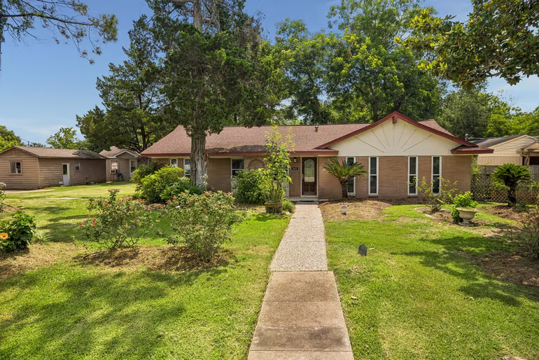 Photo of 413 Mebane Lane, Rosenberg, TX 77471