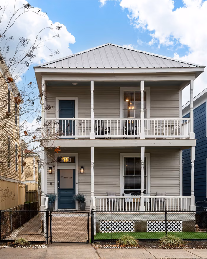 Photo 2 of 1021 Sealy Street, Galveston, TX