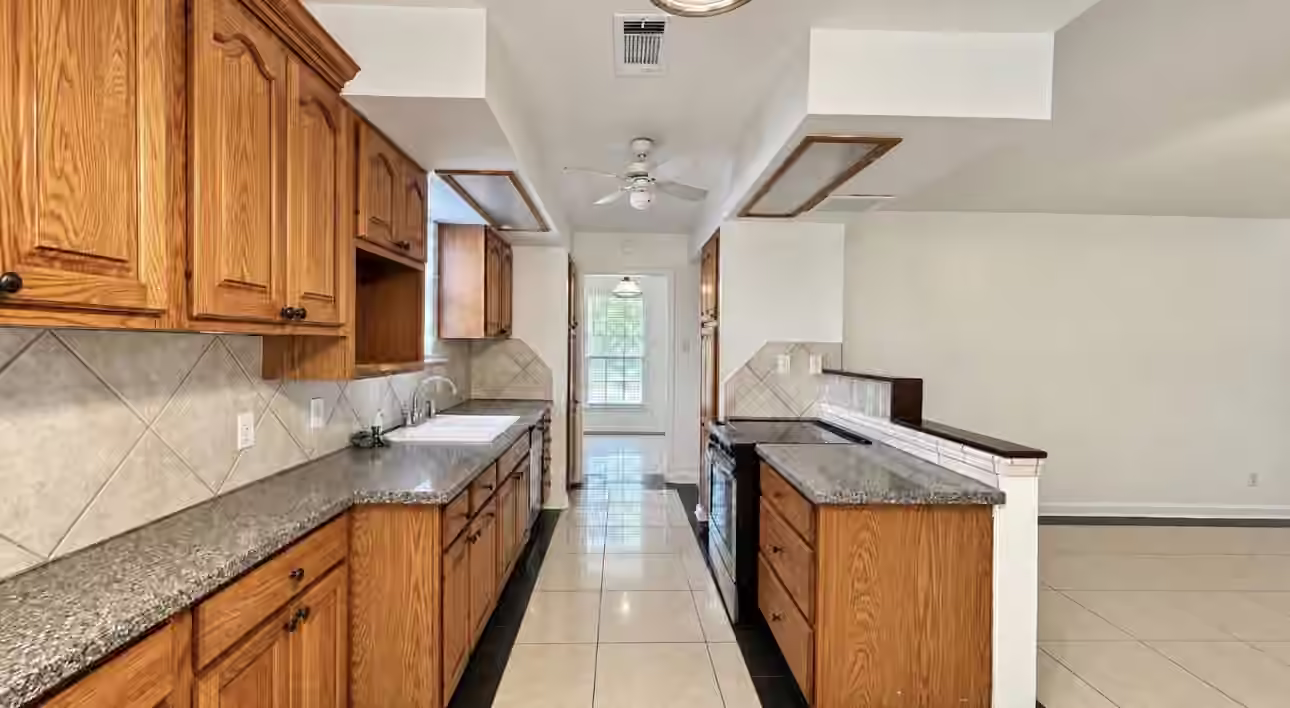 Photo 6 of 10911 Sageleaf Lane, Houston, TX