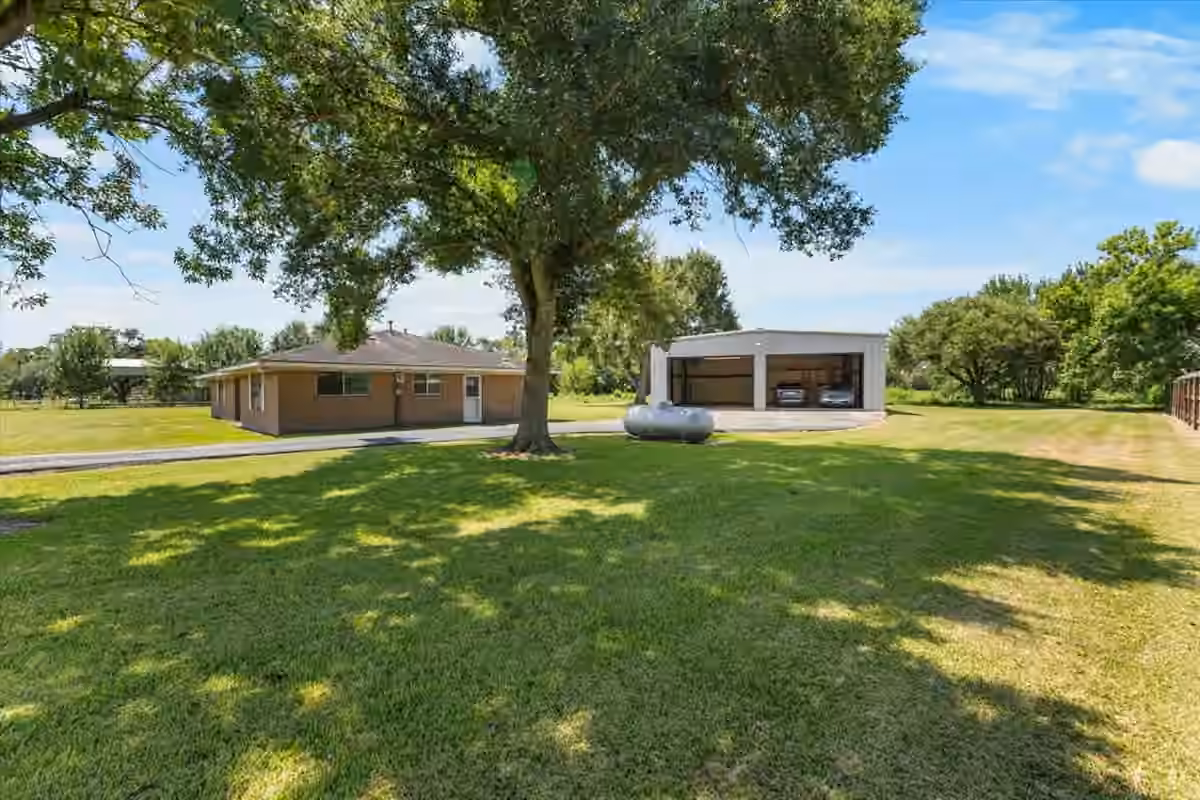 Photo 4 of 17310 Wellborne Road, Pearland, TX