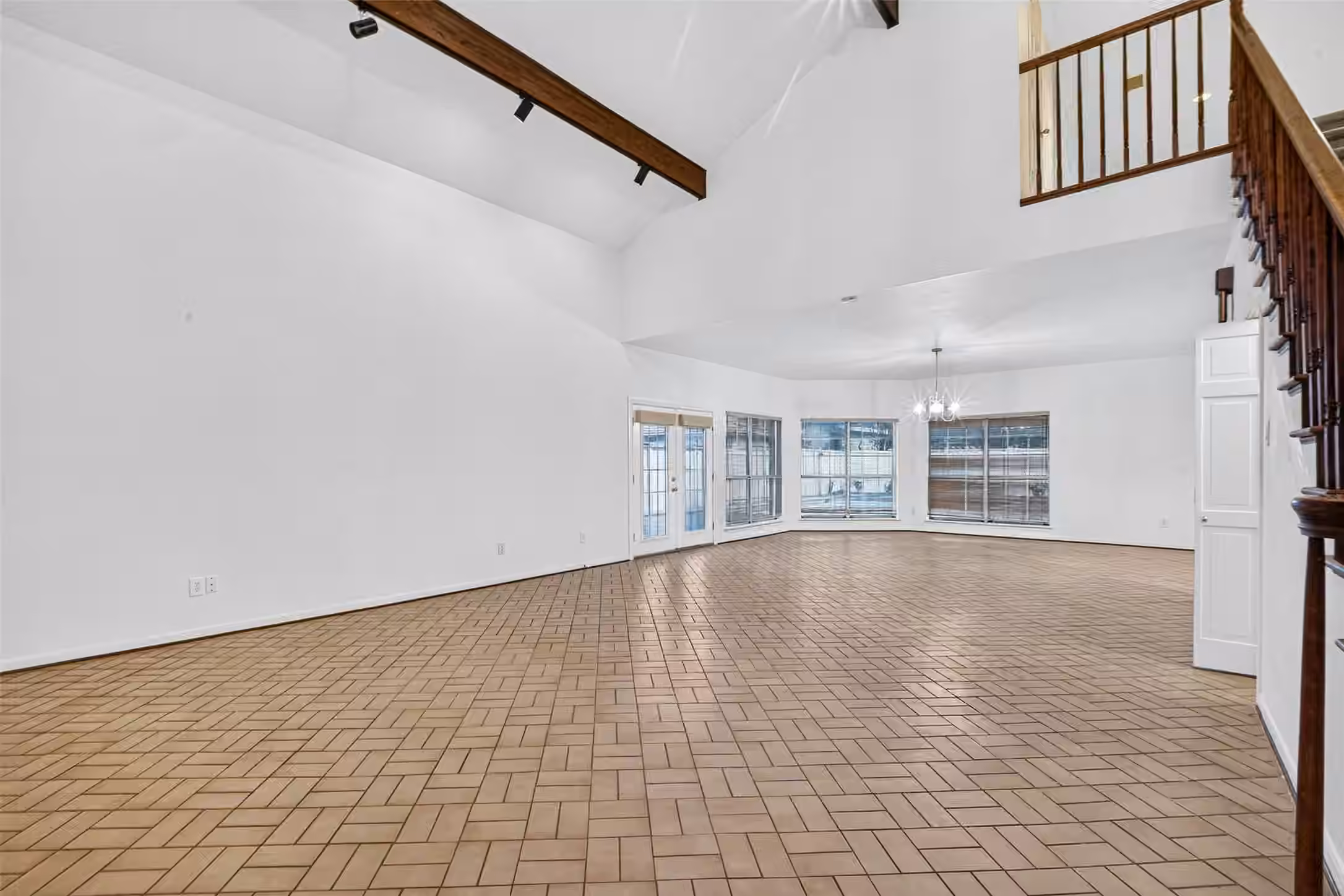 Photo 4 of 4823 Benning Drive, Houston, TX