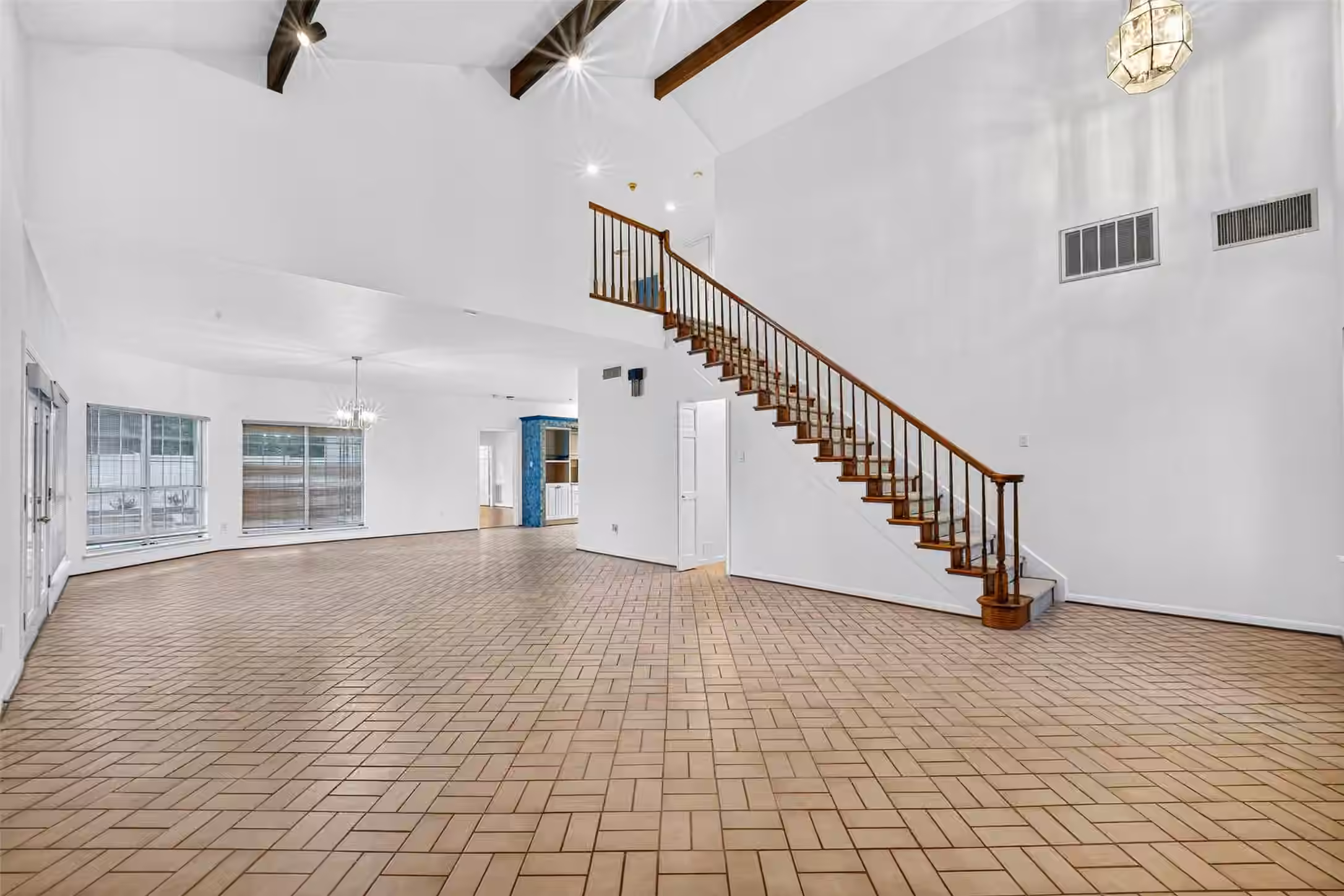 Photo 5 of 4823 Benning Drive, Houston, TX