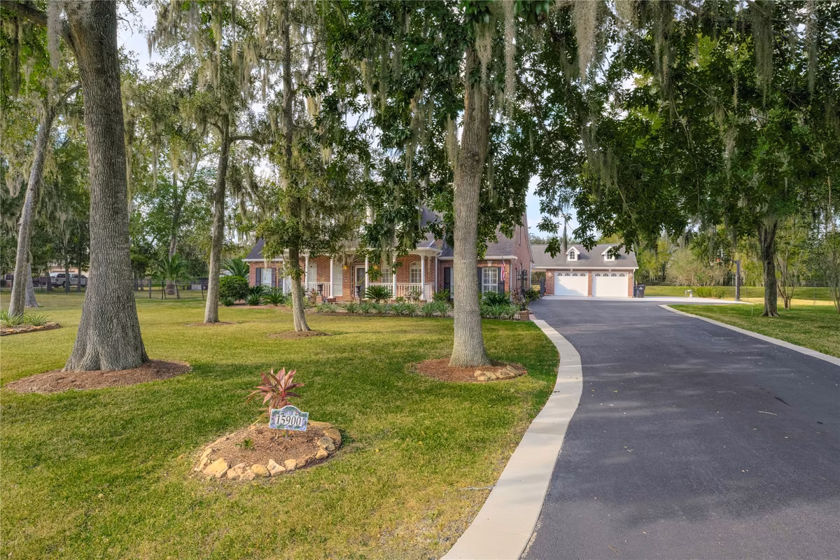Photo of 15900 Oleta Lane, Sugar Land, TX 77498