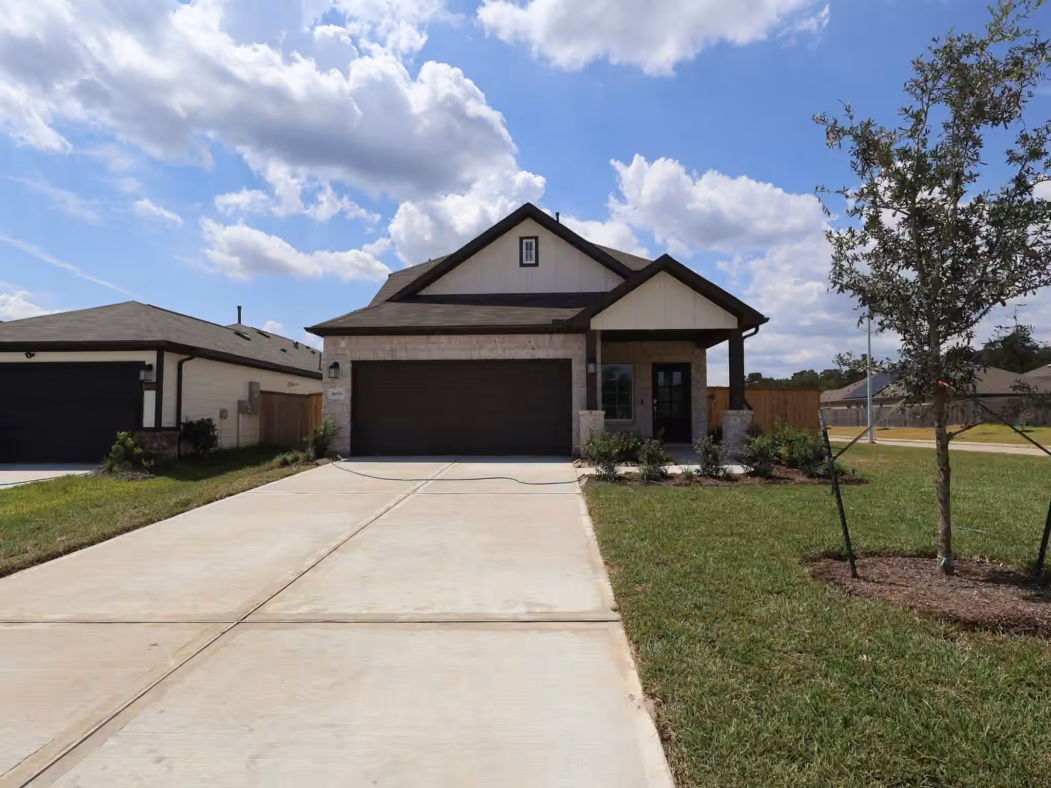 Photo of 16826 Cockspur Hawthorn Lane, New Caney, TX