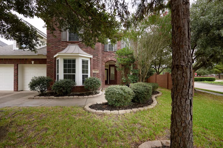 Photo 2 of 4702 Lawton Bend Lane E, Katy, TX