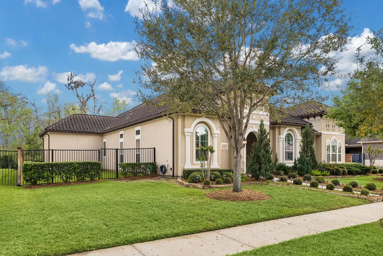 Photo 4 of 2322 Red Fox Drive, Missouri City, TX