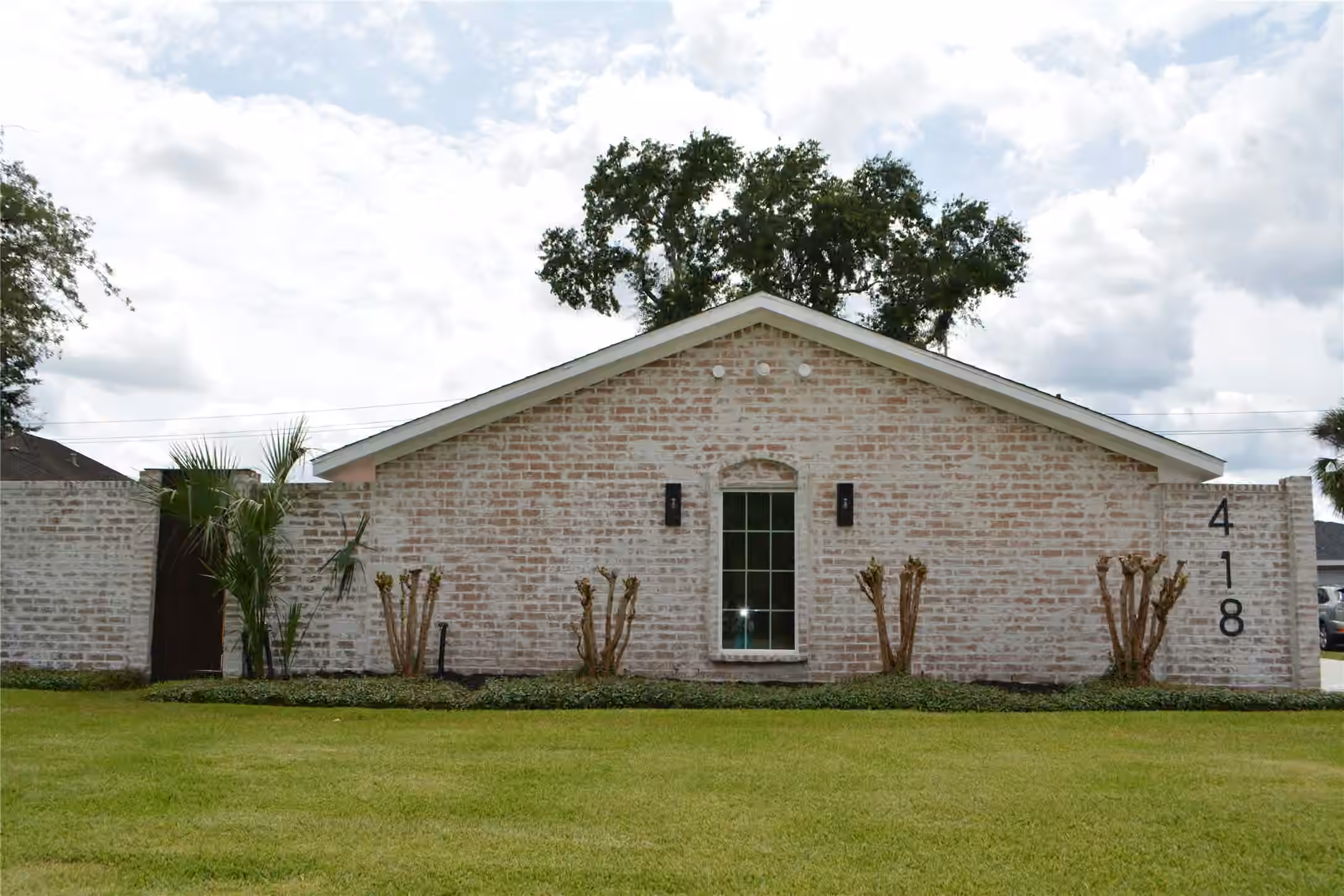 Photo of 418 Briar Hill Drive, Houston, TX