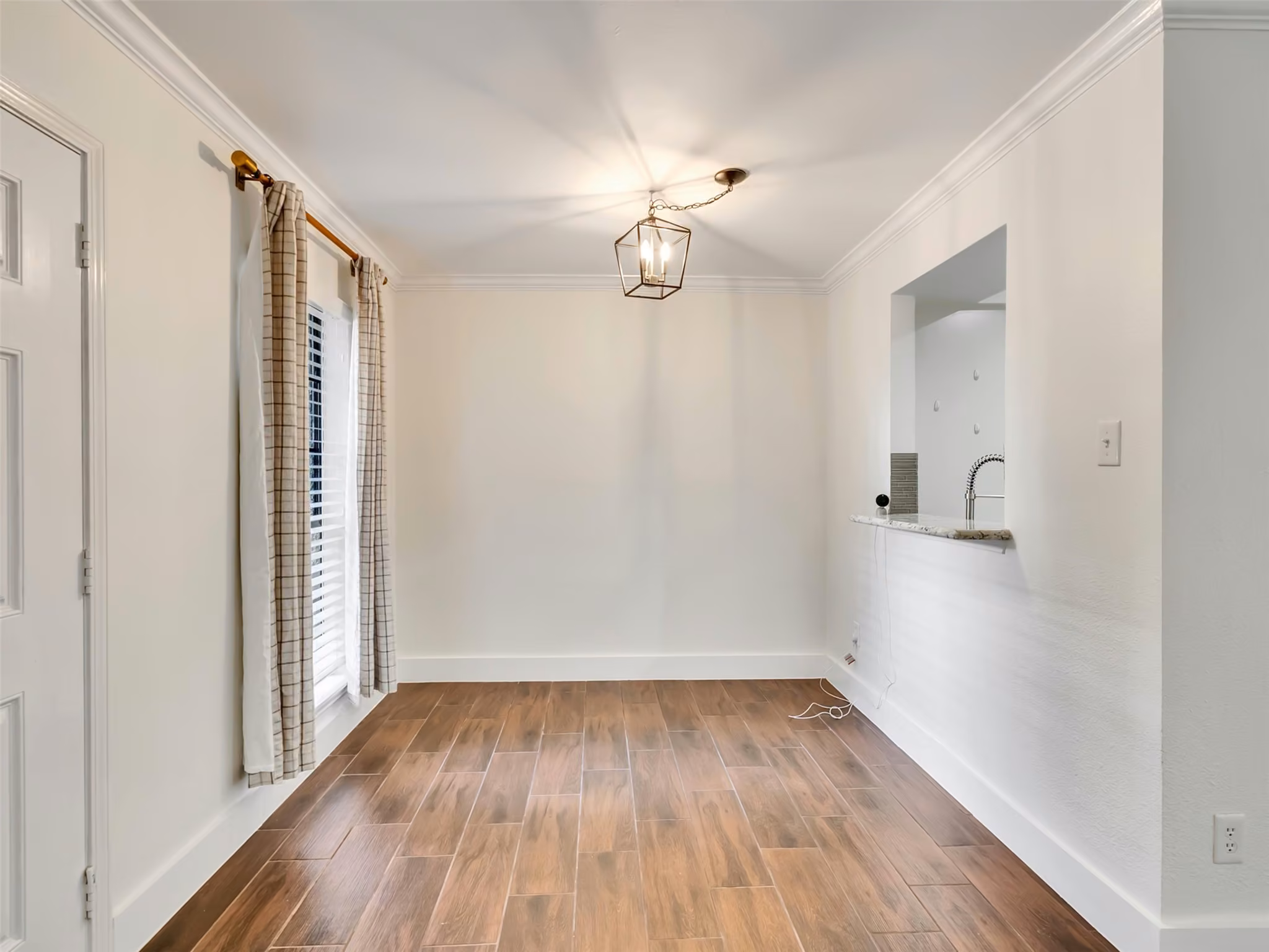 Photo 7 of 3402 Garrott Street 1, Houston, TX