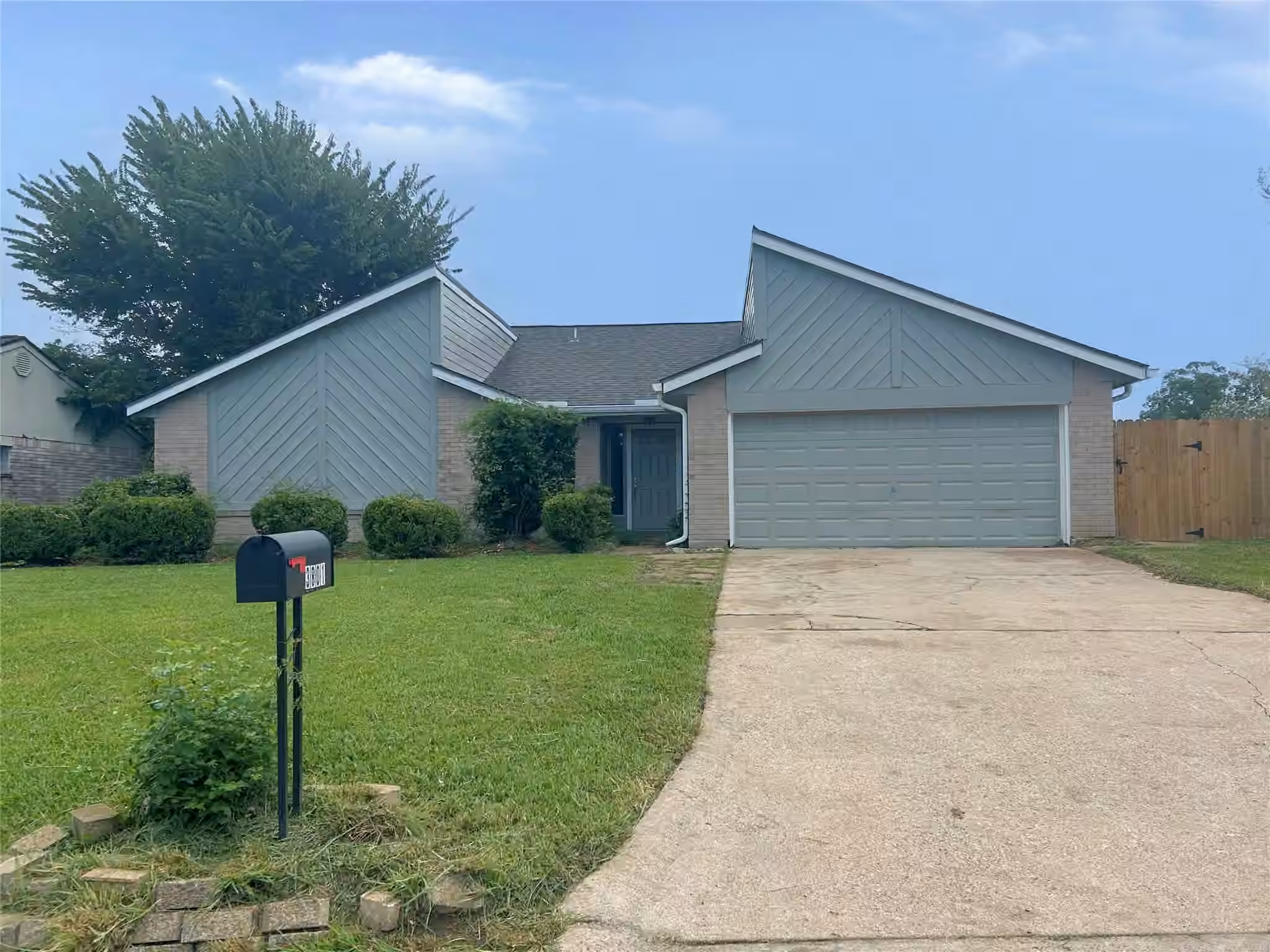Photo of 3801 Misty Cove Court, Dickinson, TX 77539