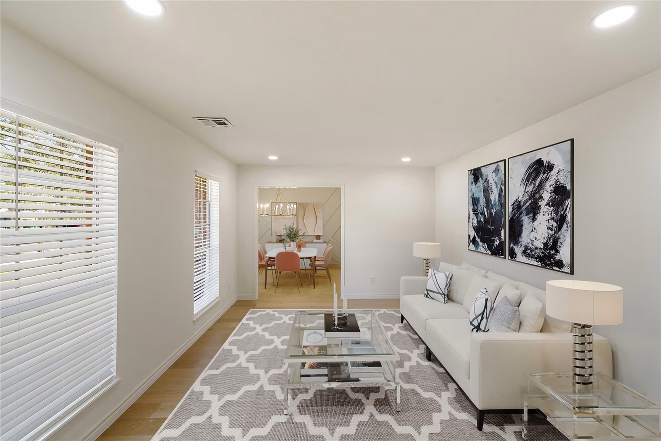 Photo 4 of 5707 Ash Oak Drive, Houston, TX