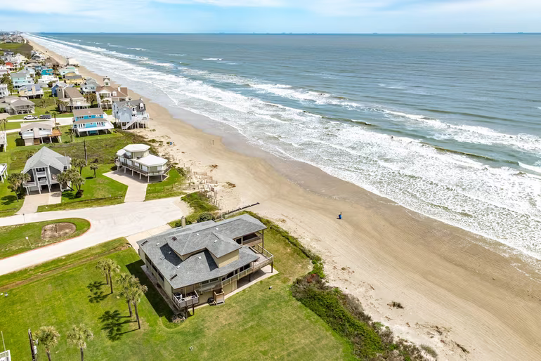 Photo 5 of 4223 Long Tom Court, Galveston, TX