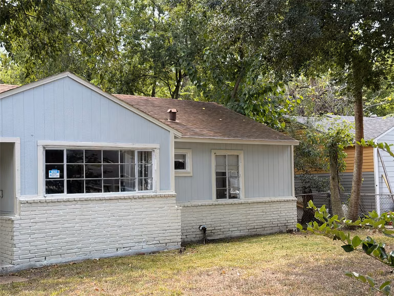 Photo 2 of 10109 Fairland Drive, Houston, TX
