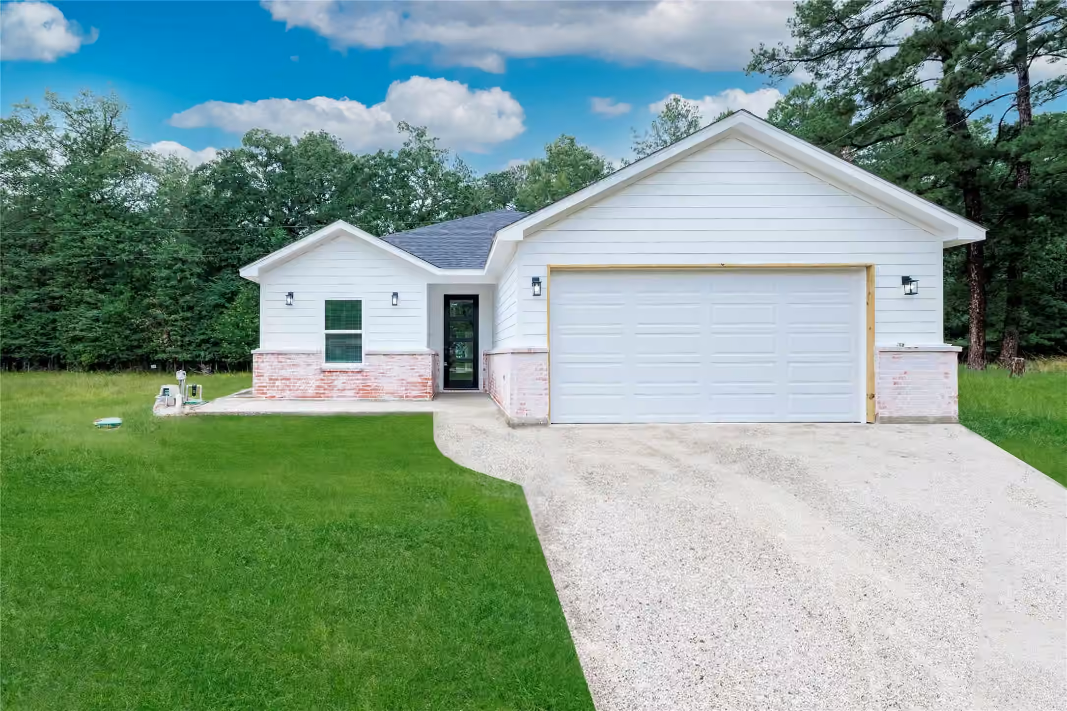Photo of 414 Peach Point Lane, Trinity, TX 75862
