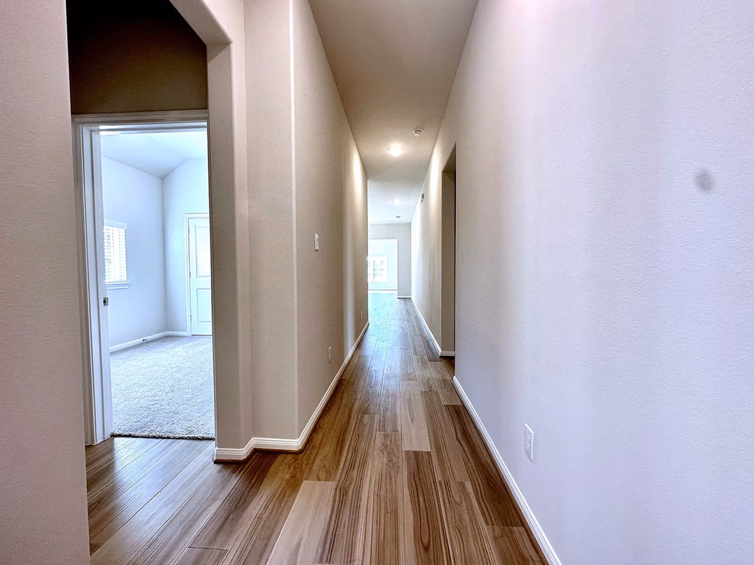 Photo 7 of 1207 Tessa Forest Court, Conroe, TX