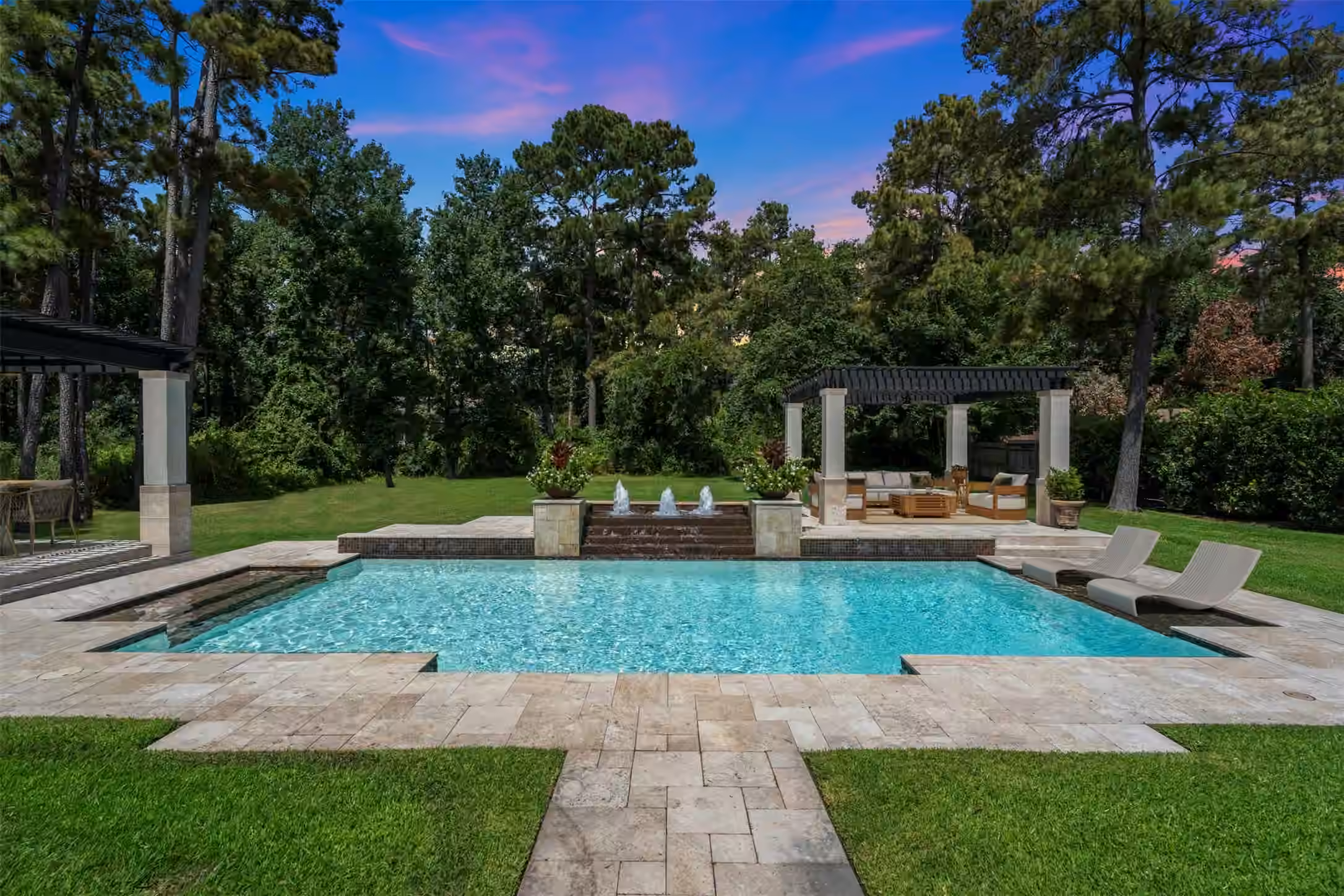 Photo 3 of 27715 E Benders Landing Boulevard, Spring, TX