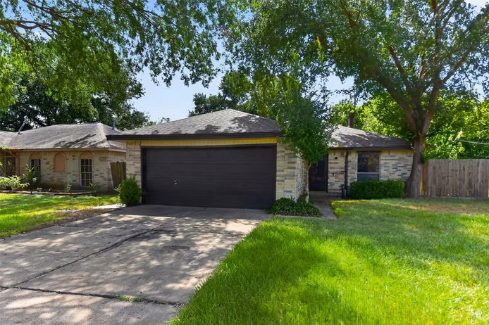 Photo of 15414 Bow Lane, Houston, TX