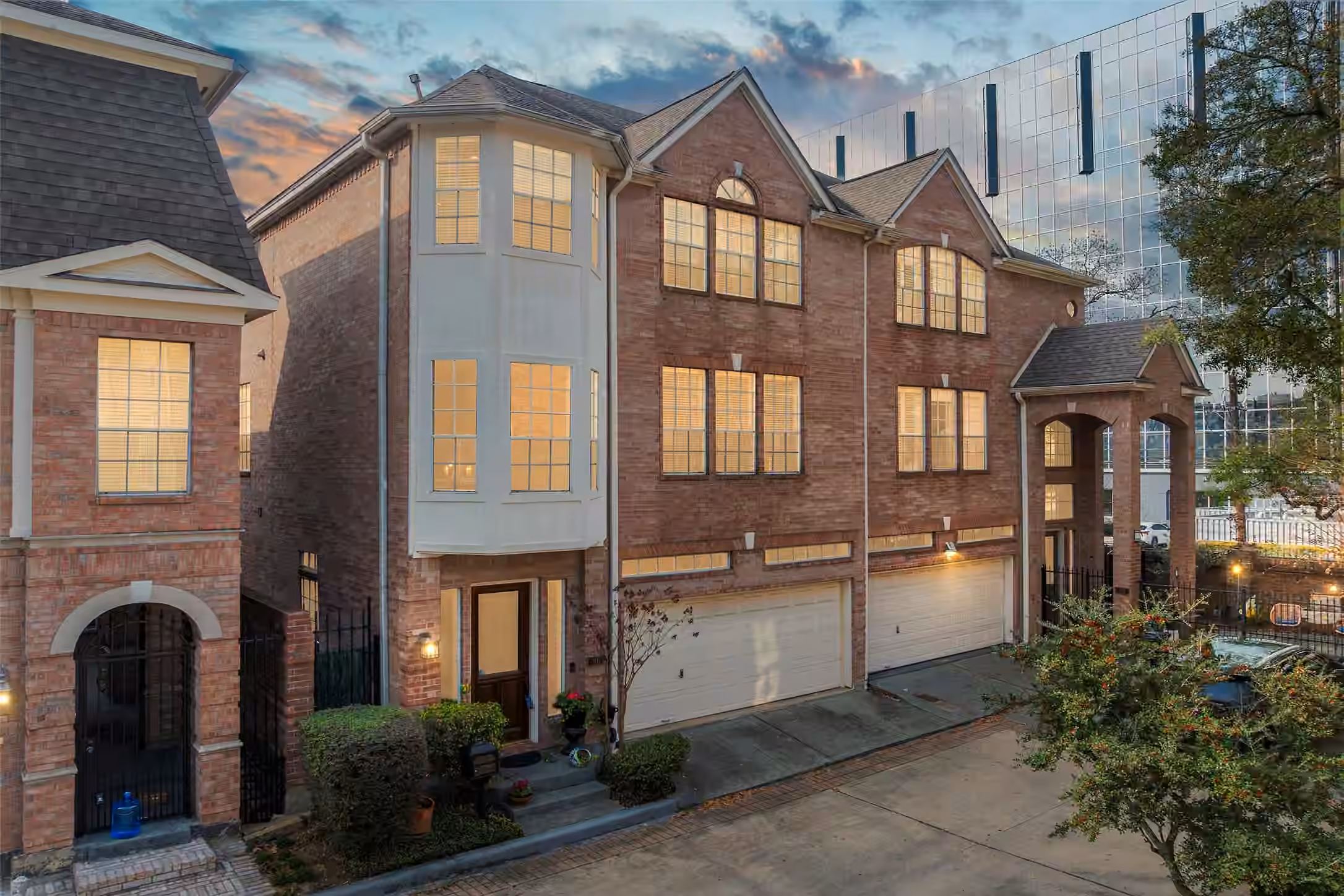 Photo 2 of 26 Stalynn Lane, Houston, TX