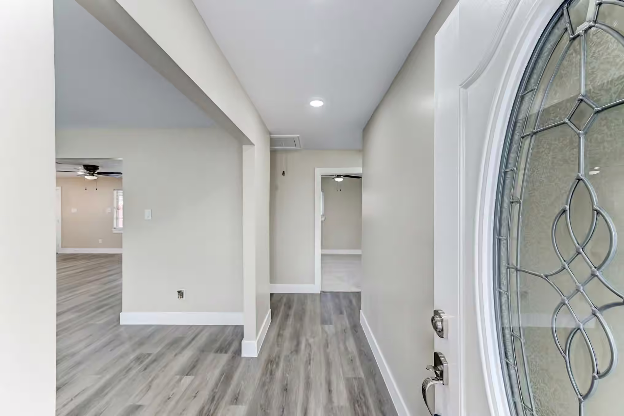 Photo 4 of 203 Doverfield Drive, Houston, TX